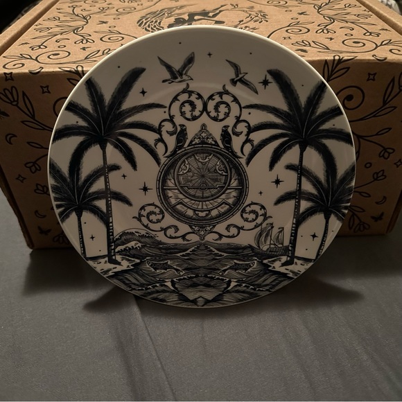 FAIRYLOOT Ceramic Plate June 2023 box - Picture 1 of 4